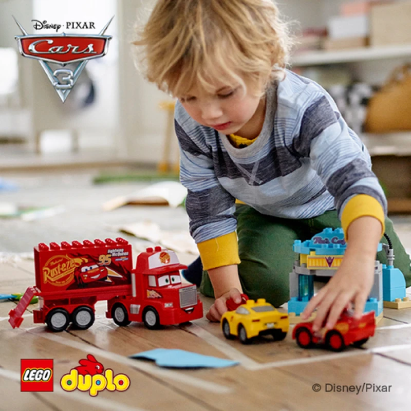 LEGO&reg; 10846 Flo's Café