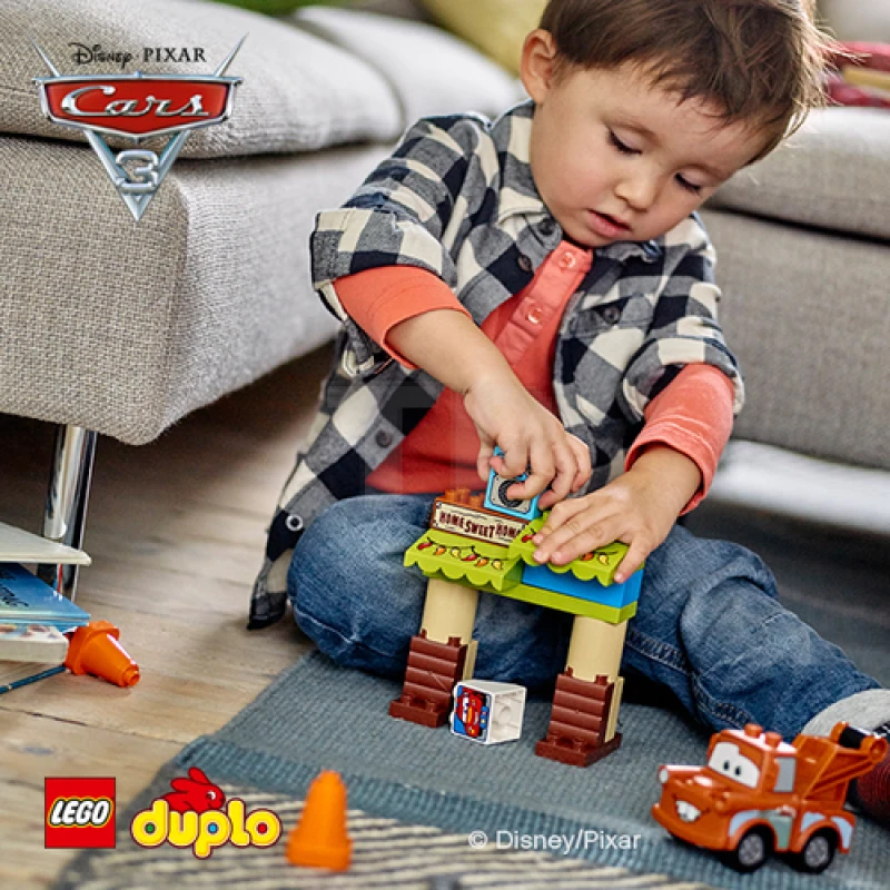 LEGO&reg; 10846 Flo's Café