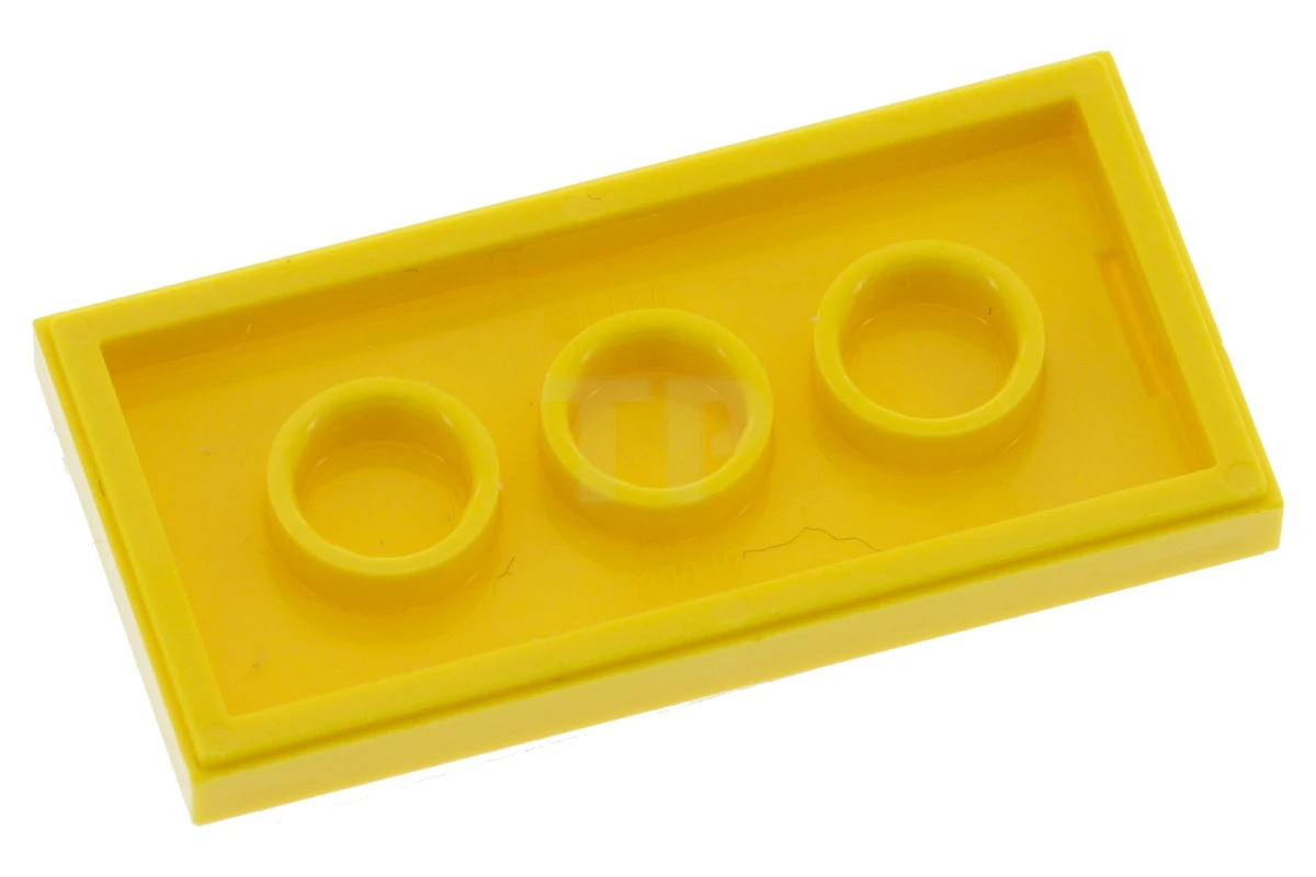 LEGO&reg; 6184934 - 87079pb0423L - Tegel 2 x 4 met 'RUSTEZE RACING CENTER TEAM 95' Patroon - Linkerkant