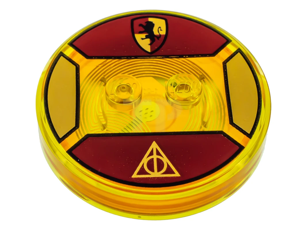 LEGO&reg; 6182759 - 18605c02pb08 - Dimensions Étiquette de jouet 4 x 4 x 2/3 avec 2 studs pour Hermione Granger #53 avec motif de symbole de Gryffondor et des reliques de la mort.