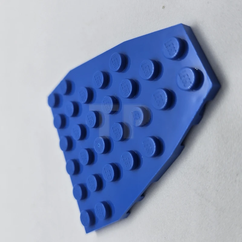 LEGO&reg; 6304961 - 50303 - Plate 7 x 6 Wedge (Boat Bow Plate)