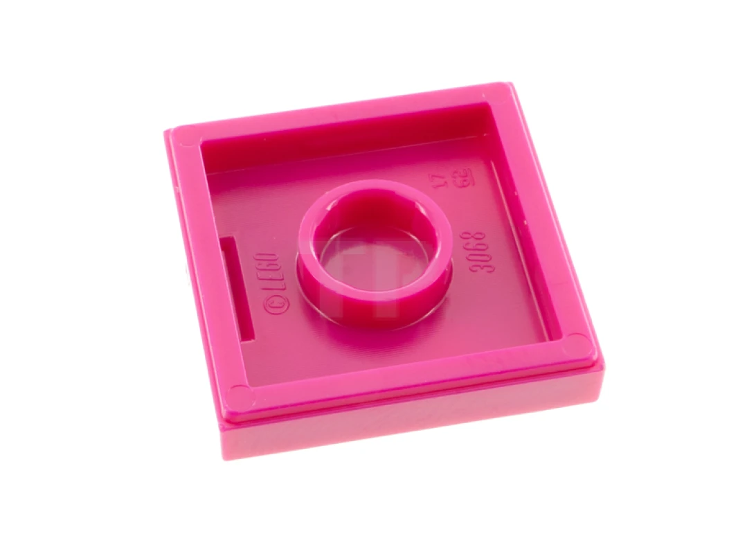 LEGO&reg;  - 3068pb1605 - Tile 2 x 2 with Album Cover - Bagpiper Pattern