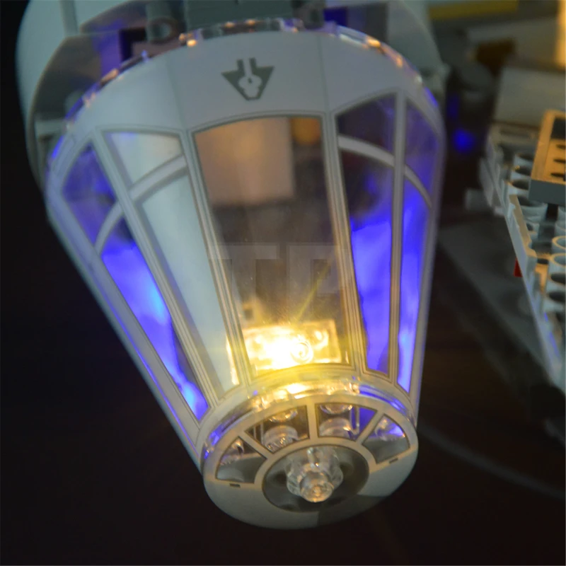 Light kit for LEGO® 75105 Millennium Falcon