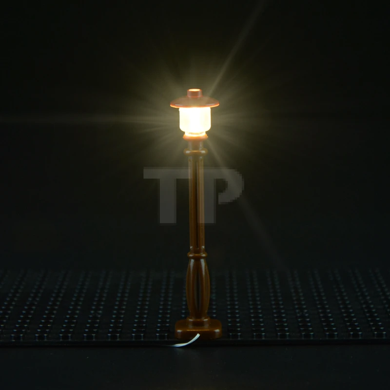 Brown Street Light With USB Connector (Warm White)