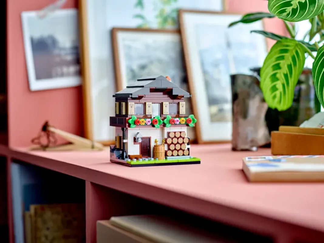 LEGO&reg; 40594 Houses of the World 3