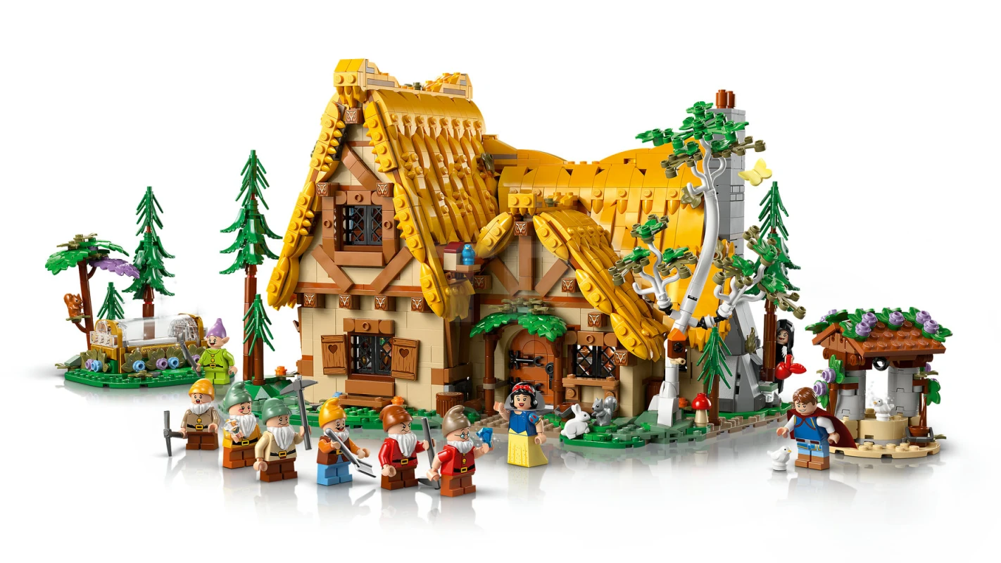 LEGO&reg; 43242 Snow White and the Seven Dwarfs' Cottage