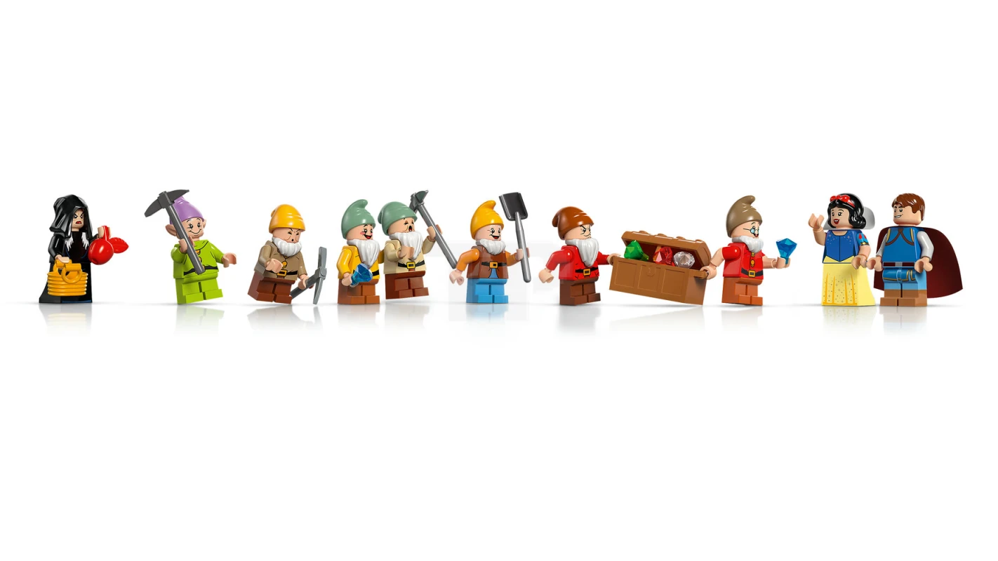 LEGO&reg; 43242 Snow White and the Seven Dwarfs' Cottage