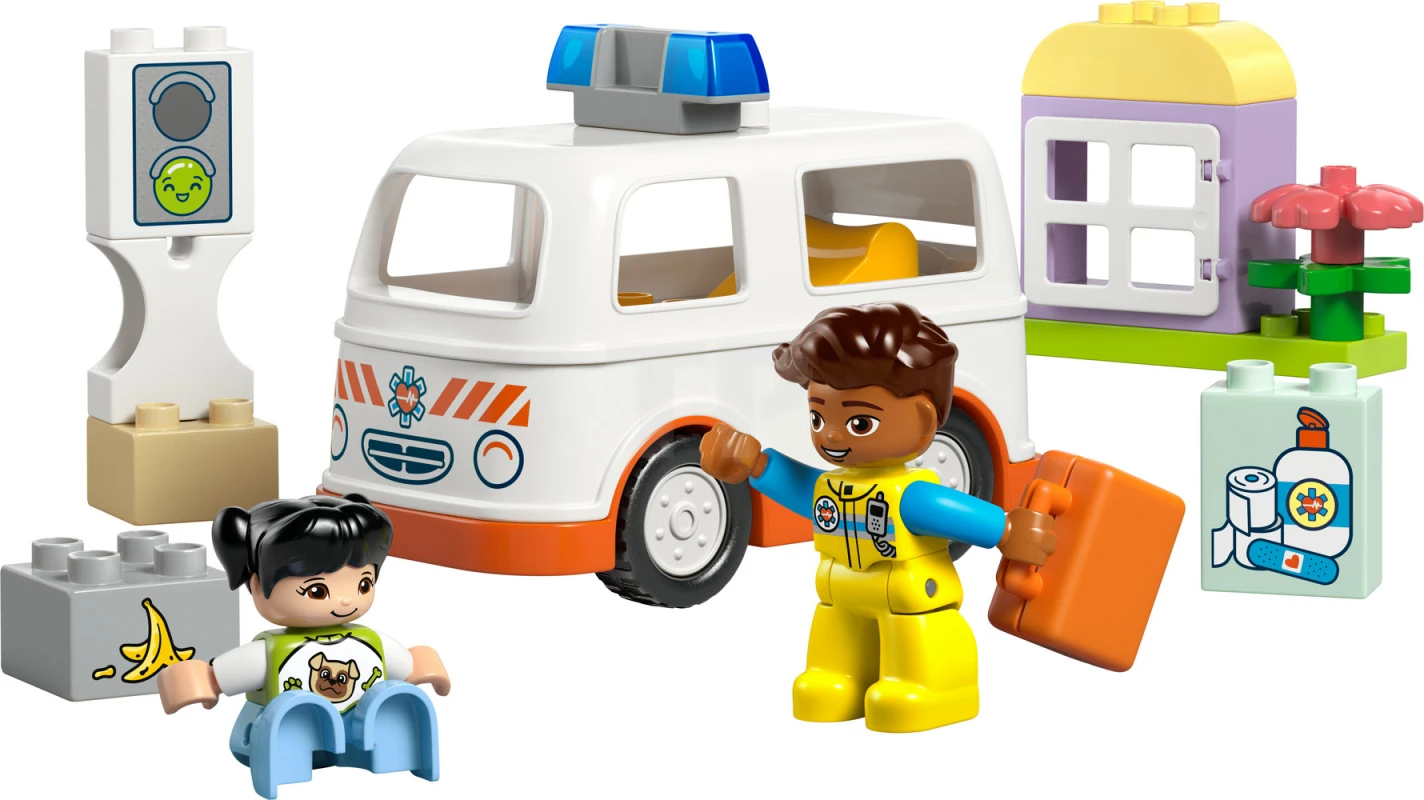 LEGO&reg; 10447 Ambulance & Driver