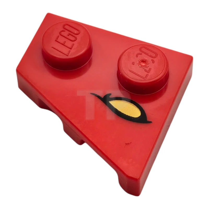 LEGO&reg; 6477797 - 24299pb02 - Wedge, Plate 2 x 2 Left with Yellow Eye with Black Eyelid Pattern (Dungeons & Dragons Red Dragon)