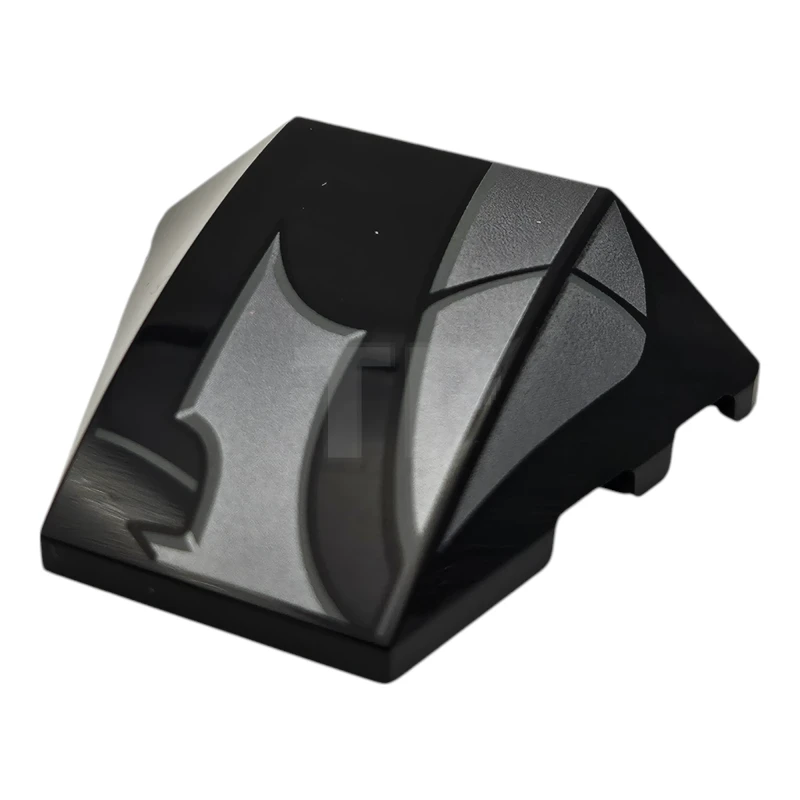 LEGO&reg; 6488962 - 64225pb075L - Wedge 4 x 3 Triple Curved with Batman Logo and Armor Plates Pattern - Left