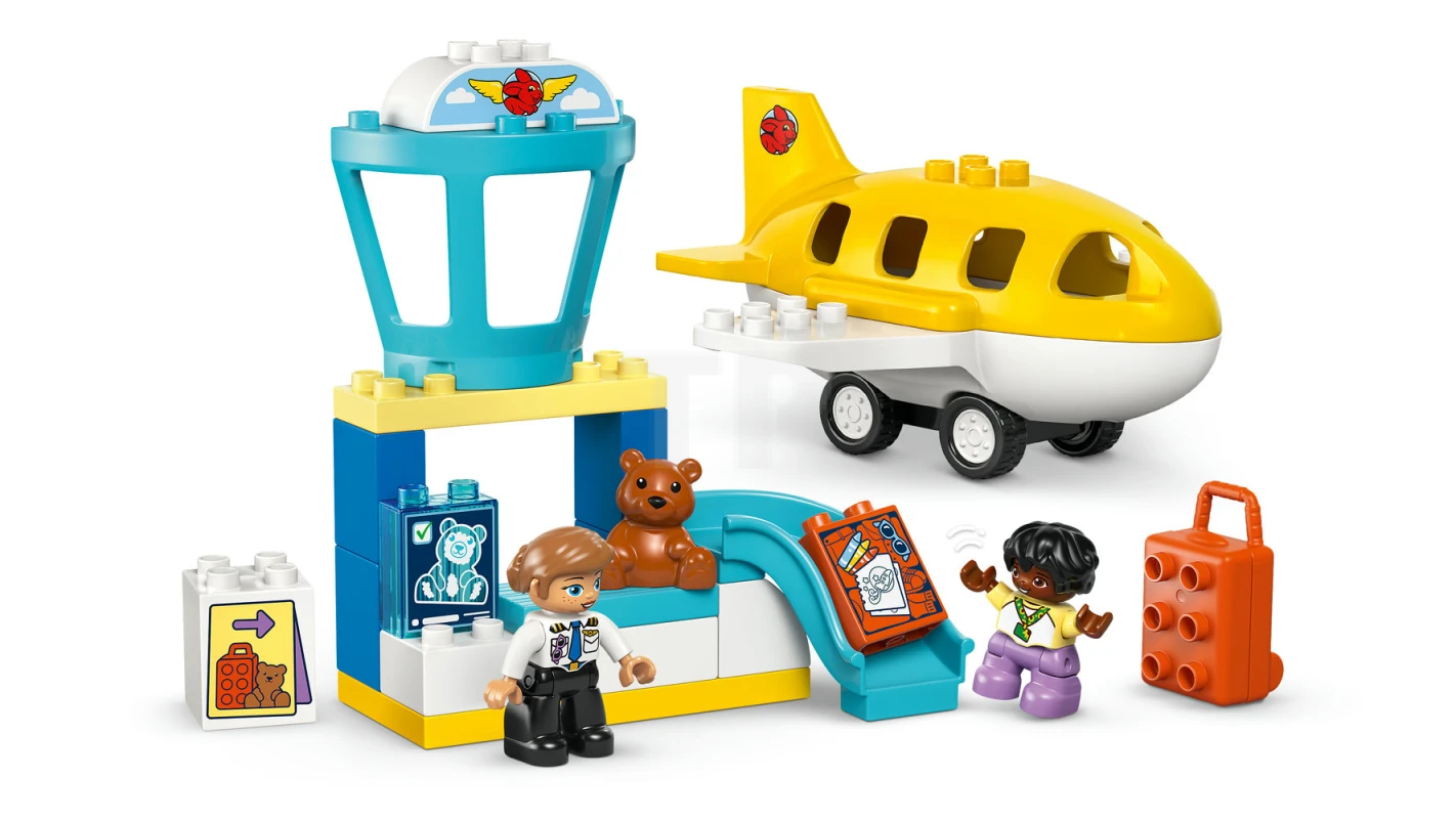 LEGO&reg; 10443 First Time at the Airport