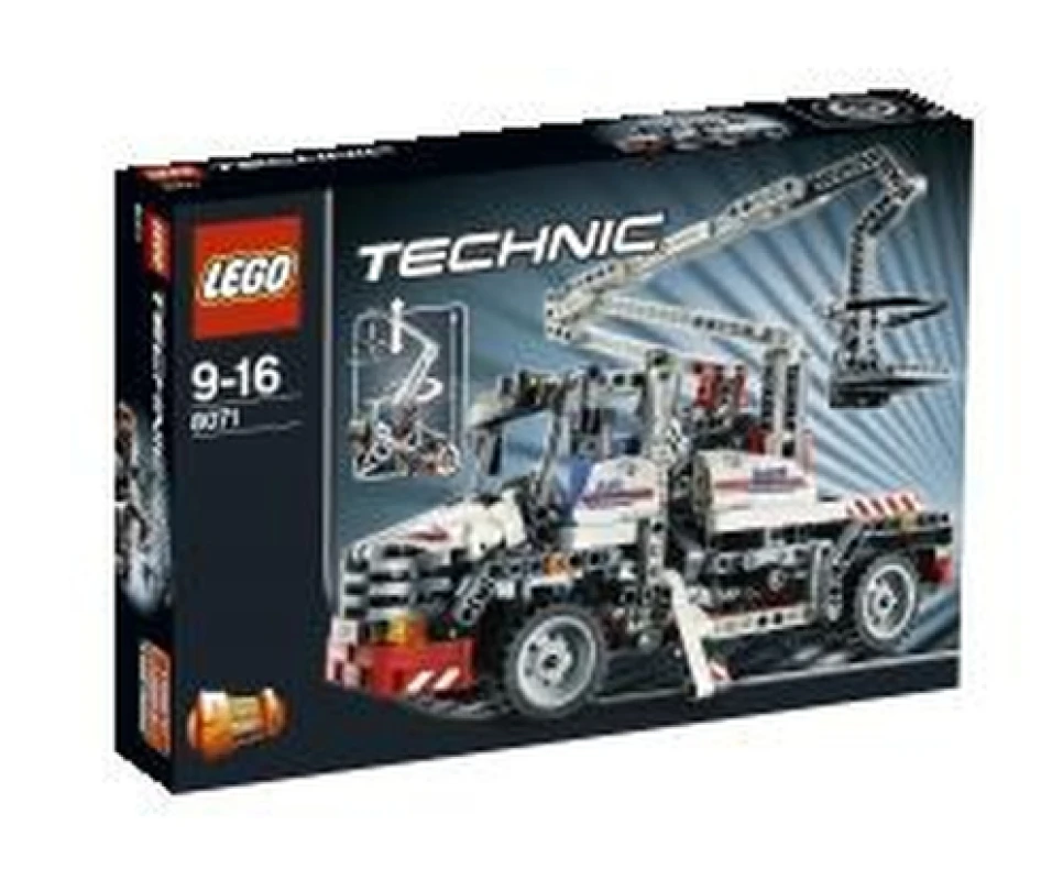 LEGO&reg; 8071 Bucket Truck