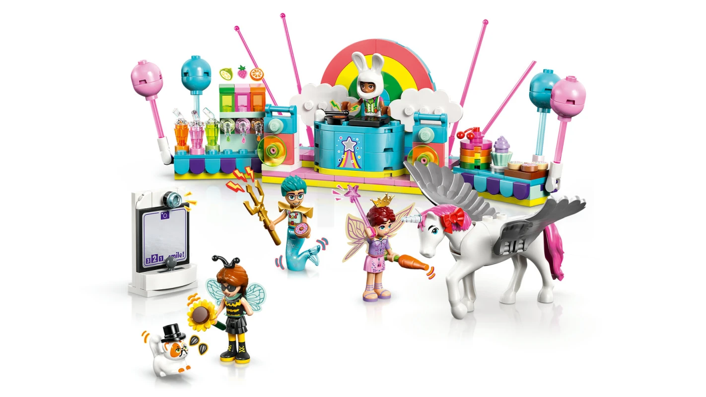 LEGO&reg; 42661 Soirée déguisée avec une licorne et une fée