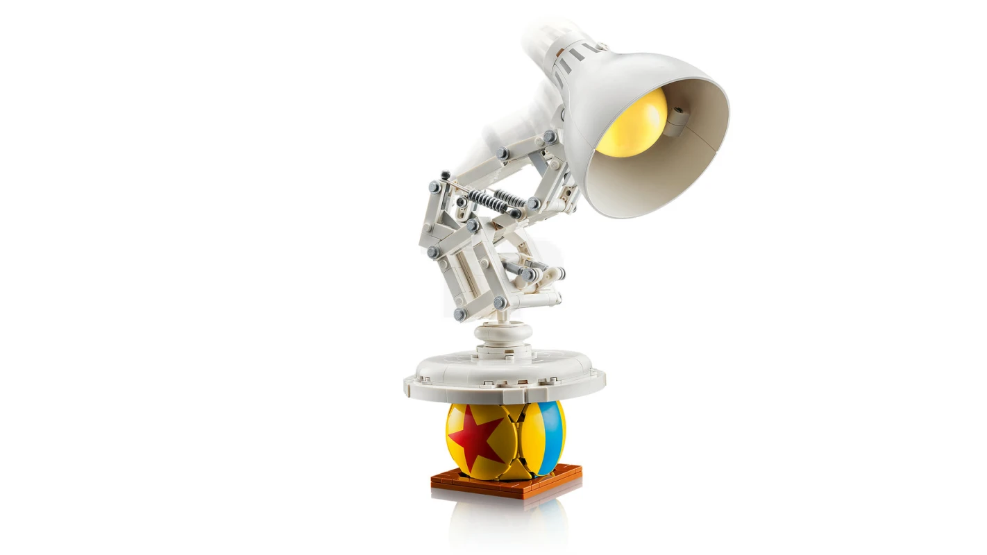 LEGO&reg; 21357 Disney Pixar Luxo Jr.