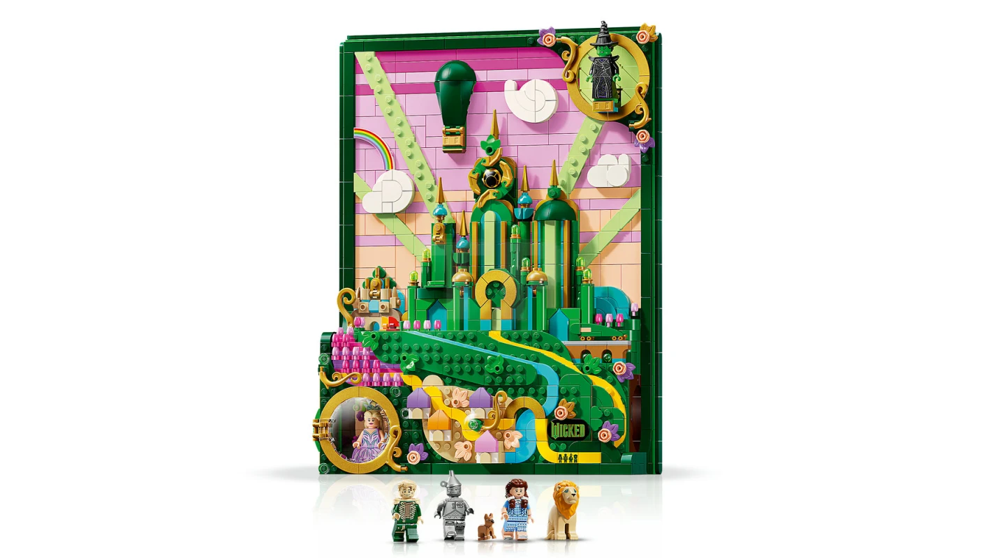 LEGO&reg; 75685 Emerald City Wall Art