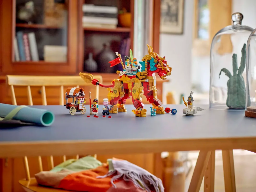 LEGO&reg; 80066 Mythical Creature Qilin