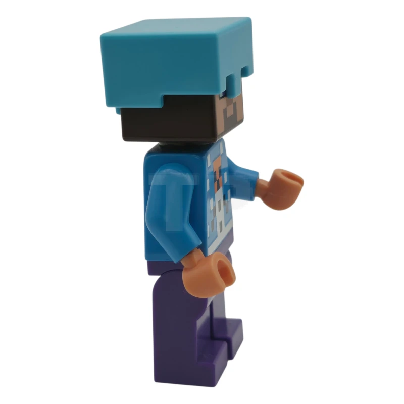 LEGO&reg; min237 Steve - Holiday Snow Golem Sweater, Medium Azure Helmet