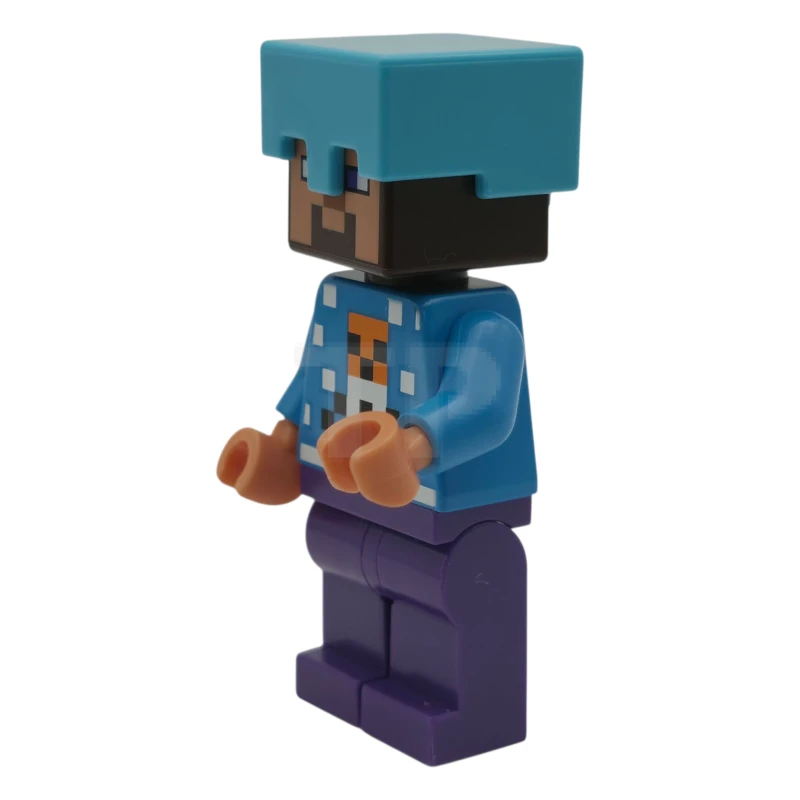 LEGO&reg; min237 Steve - Holiday Snow Golem Sweater, Medium Azure Helmet