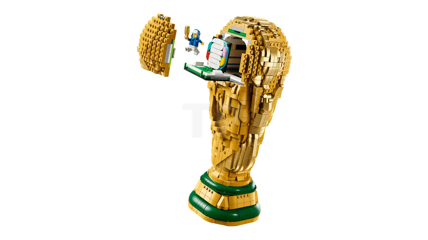 LEGO&reg; 43020 FIFA World Cup™ Official Trophy