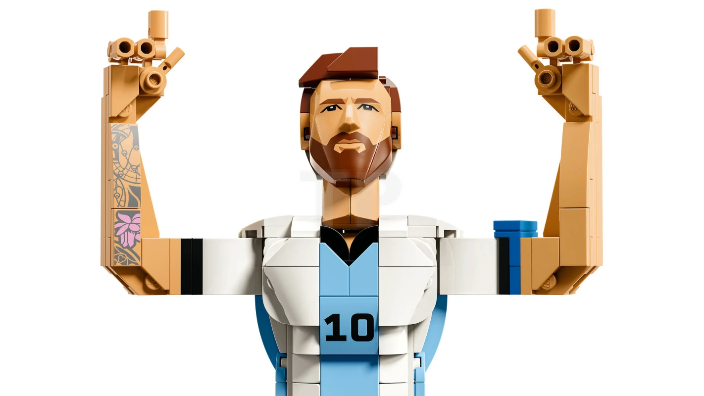 LEGO&reg; 43015 Lionel Messi – Fußballlegende