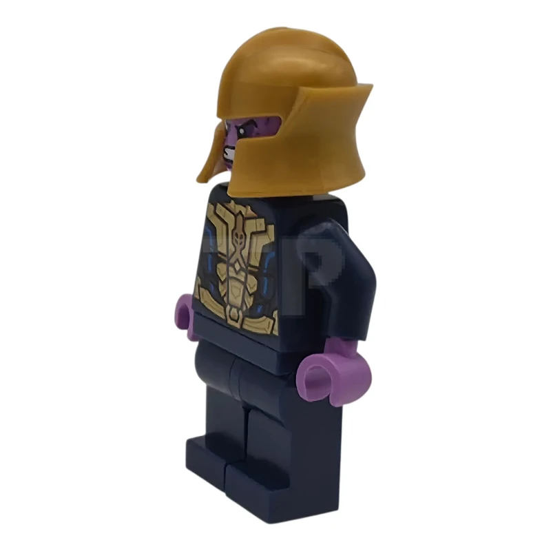 LEGO&reg; sh1094 Thanos - Minifigure, vestito blu scuro e oro, braccia blu scuro, mani lavanda media, elmetto