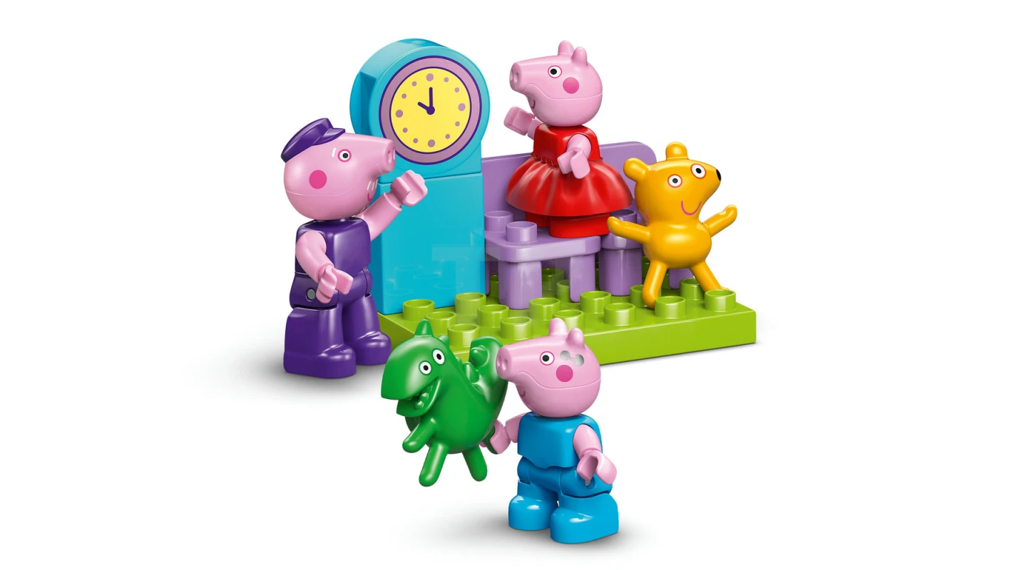 LEGO&reg; 10466 Le voyage en train avec Papy Pig