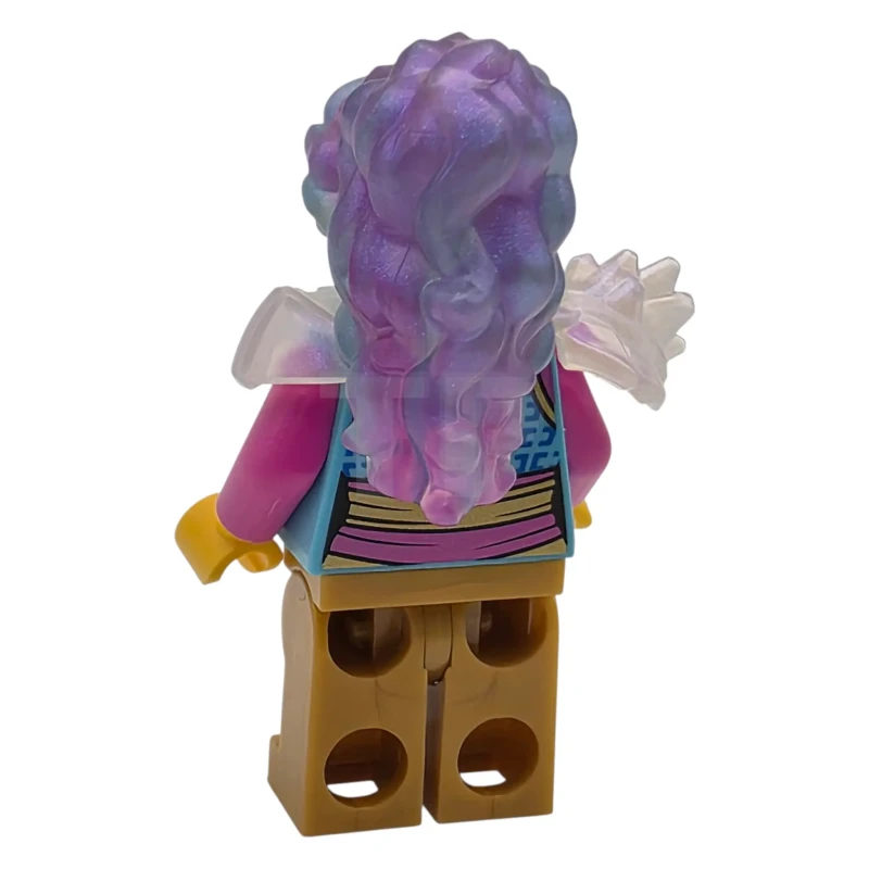 LEGO&reg; drm111 Izzie - Satin Trans-Clear Armor with Satin Trans-Light Blue Gem