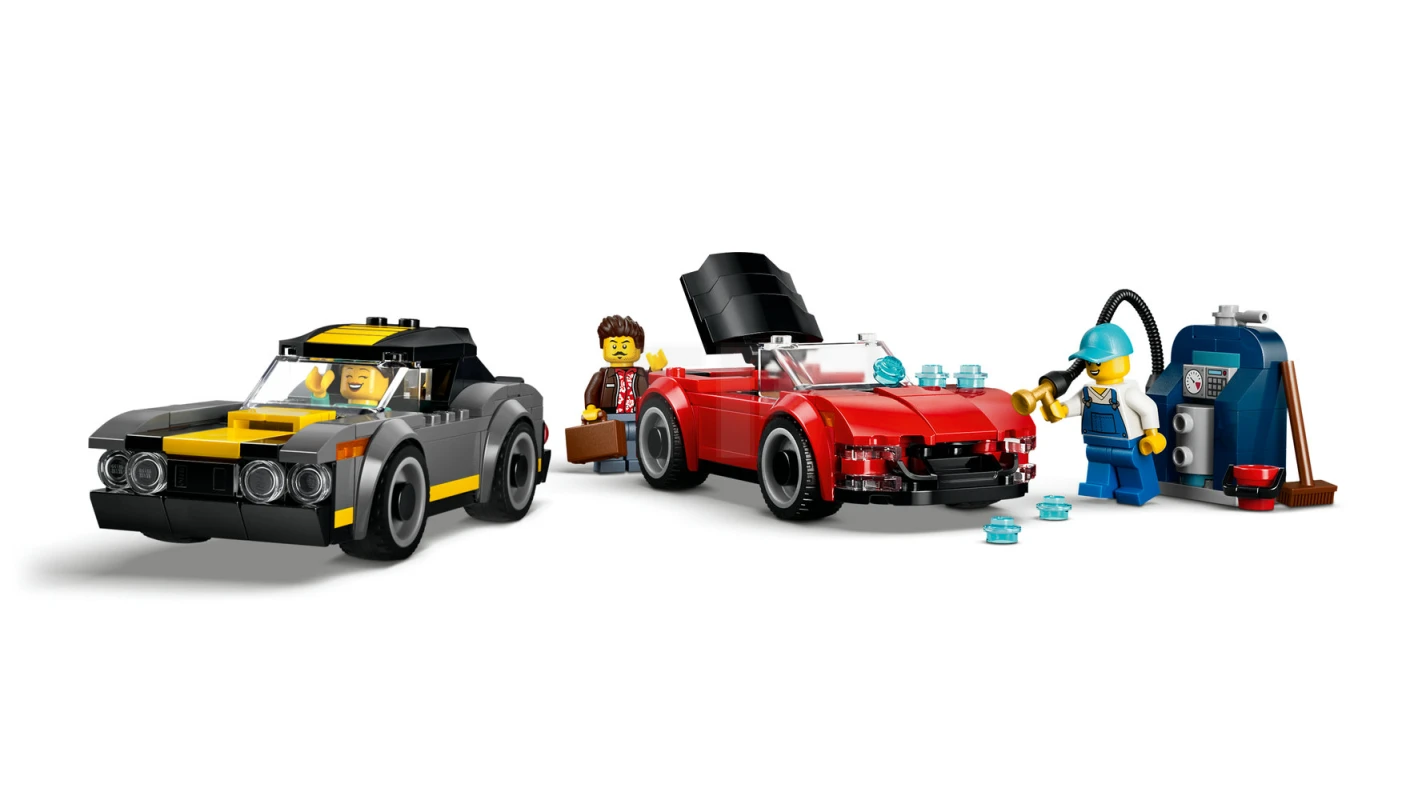 LEGO&reg; 60497 Drive-Through Car Wash