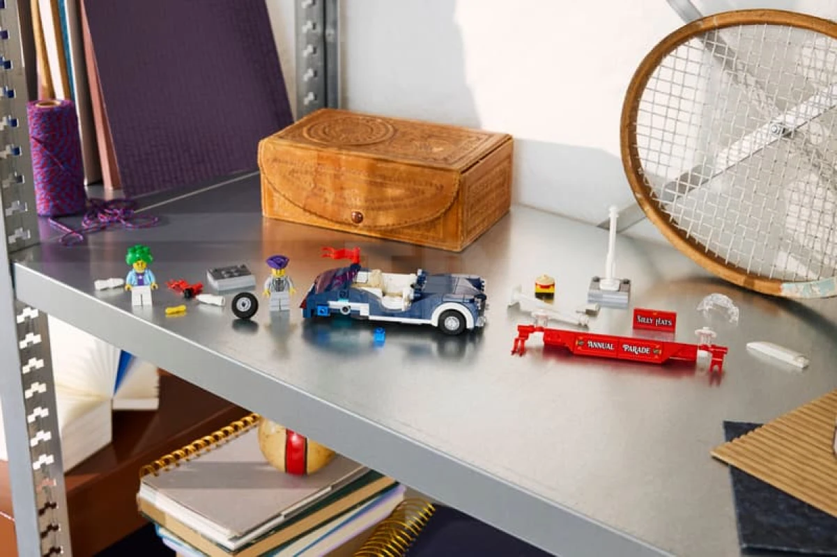LEGO&reg; 40913 Vinage Parade Car
