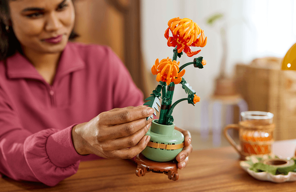 LEGO Chrysanthemum