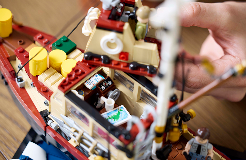 Detail JAWS ship