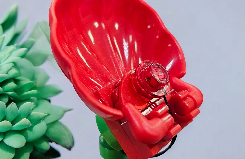LEGO Lighttailing set 10329 closeup