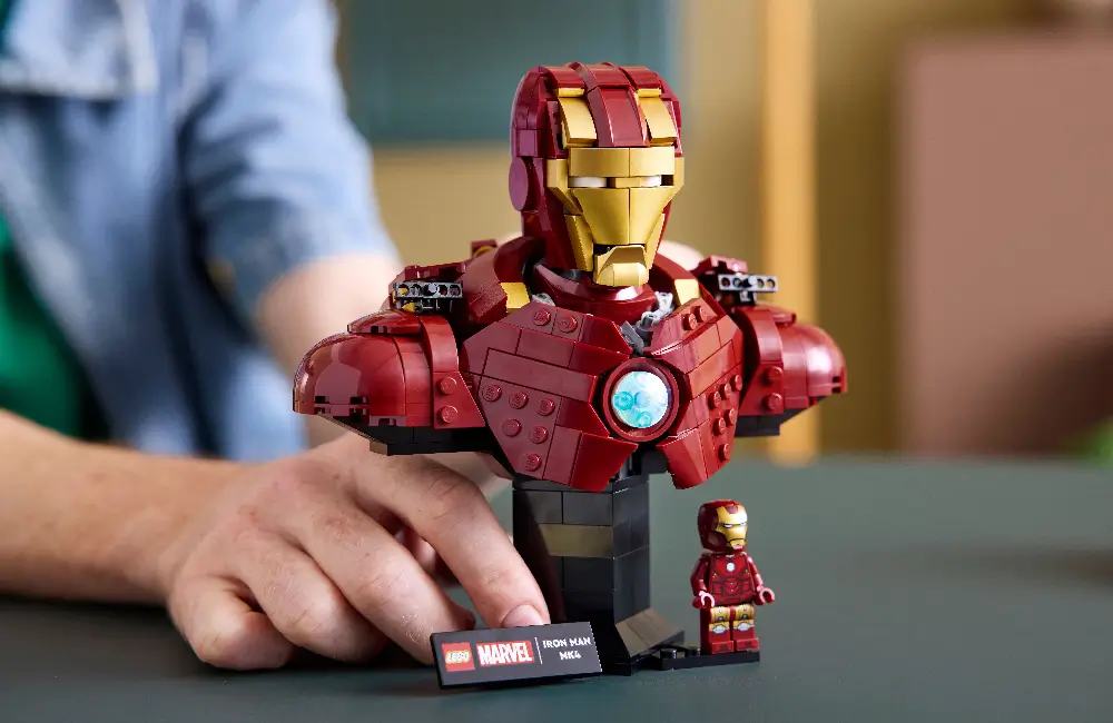 MA_2 LEGO Büste Iron Man