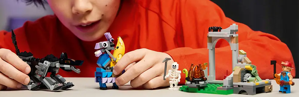 LEGO Fortnite Peely & Sparkplug's Camp