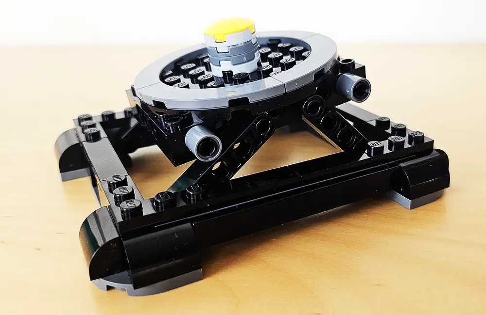 MK_1 LEGO Mario Kart Stand