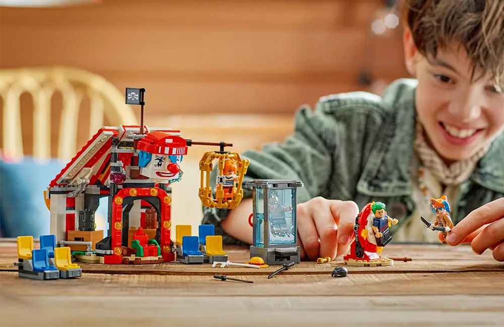 LEGO One Piece 75637