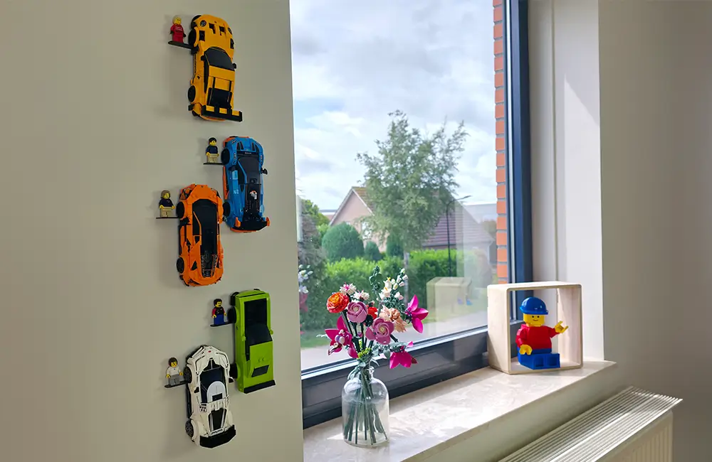 LEGO Speed Champions wall holder