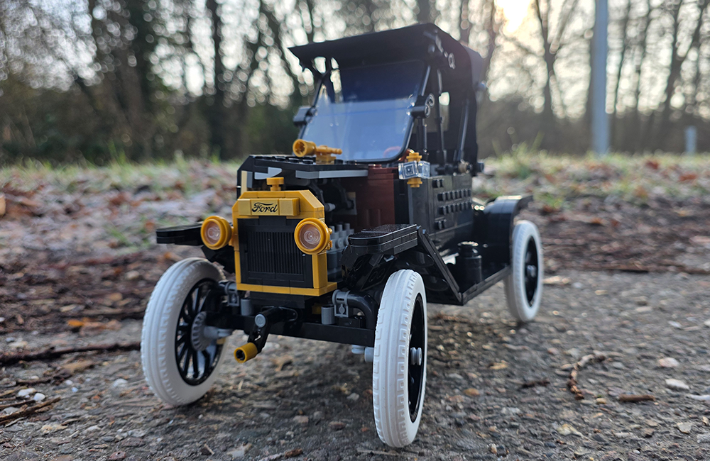 LEGO® Icons Ford Model T 11376